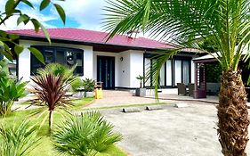 弓ヶ浜海水浴場徒歩1分! 一棟貸別荘! Yumigahama Beach House & Bbq!